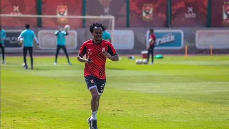 بيرسي تاو يجري قياسات عضلية ضمن برنامجه التأهيلي