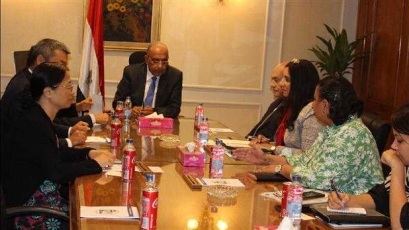 وزير قطاع الأعمال العام يبحث مع «هاندا» الصينية تعزيز التعاون وزيادة استثماراتها في مصر