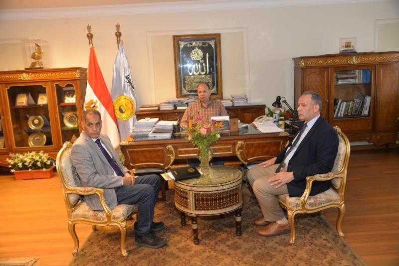 محافظ أسيوط يوافق على 125 طلب إجازة متنوعة لبعض العاملين بمديرية التربية والتعليم