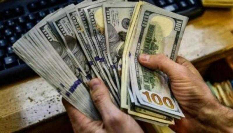 سعر الدولار اليوم الإثنين في البنوك المصرية والأجنبية