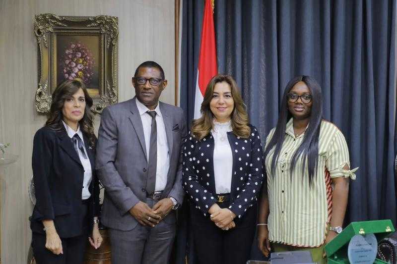 محافظ دمياط تستقبل سفير جمهورية سيراليون بالقاهرة