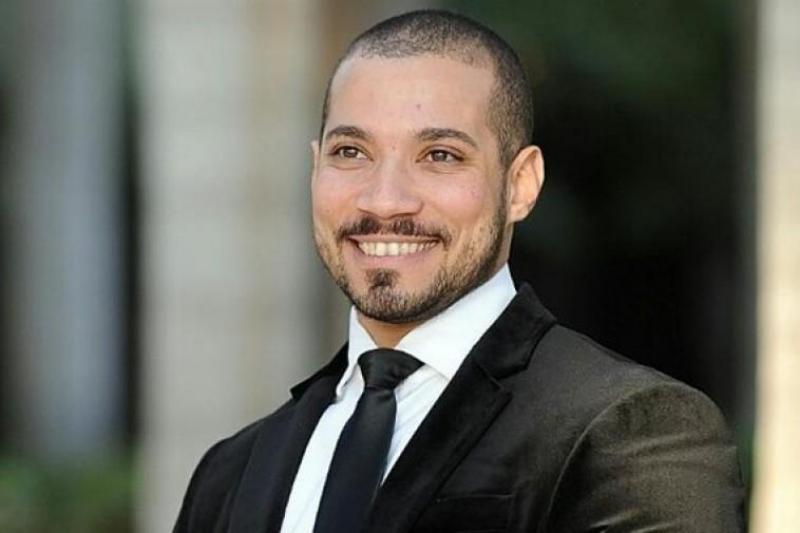 خط أحمر
