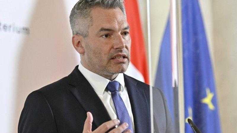 مستشار النمسا ينتقد المفوضية الأوروبية للإخفاق في الحد من الهجرة