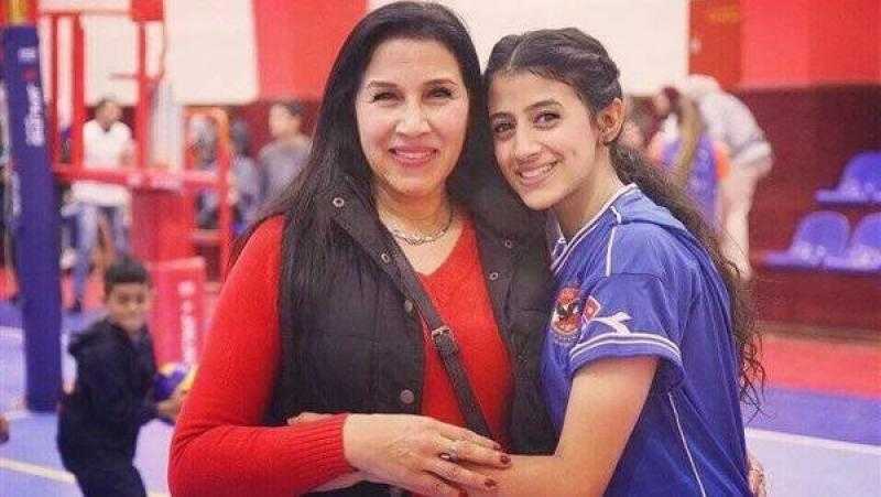 بعد اتهامها النادي بالتزوير.. اتجاه في الأهلي لشطب عضوية هناء حمزة والتصعيد قانونيا