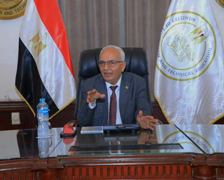 بعد تشديدات وزير التعليم.. هل هيختفي الضرب من المدارس؟
