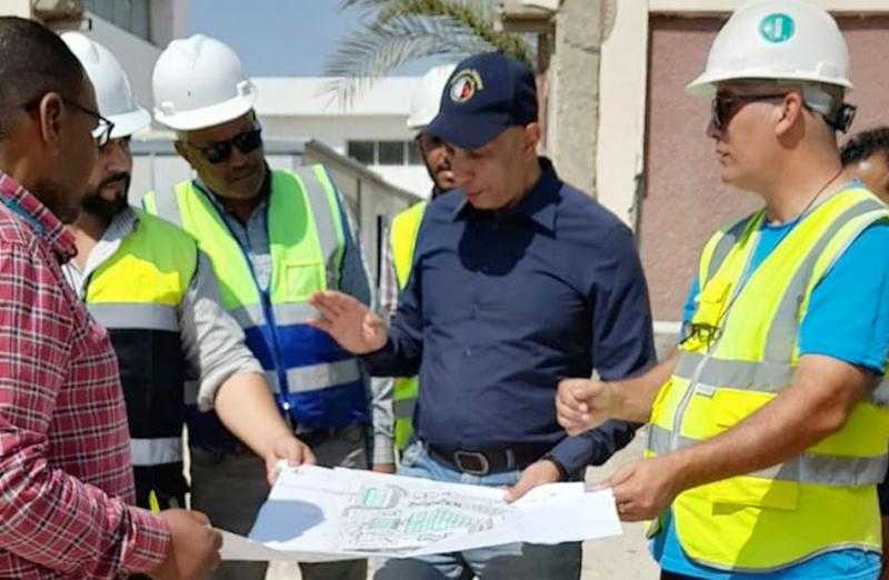رئيس مياه أسوان يُتابع أعمال مشروعات ”حياة كريمة” فى بلانة وفطيرة|صور