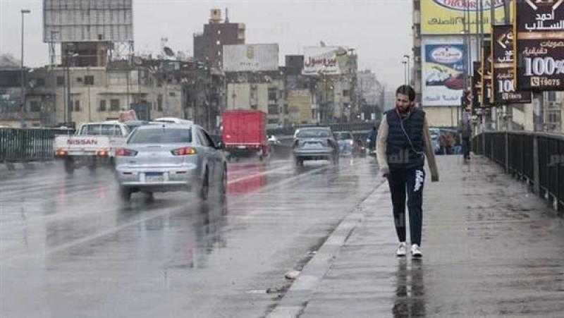 الأرصاد تحذر من تخفيف الملابس: قد تؤدي للإصابة بنزلات البرد.. فيديو