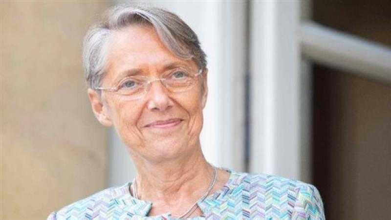 رئيسة وزراء فرنسا: من المرجّح استخدام الحكومة سلطات خاصة لإجازة ميزانية 2023