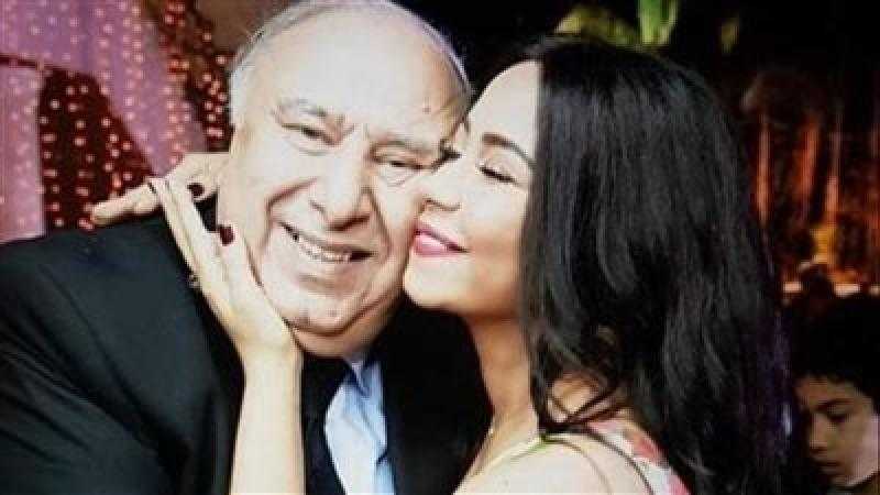 ”ضرنى فى علاقتي مع شيرين”.. حسام حبيب يكشف سر خلافه مع والده