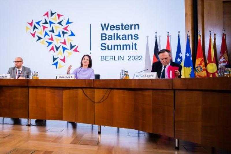 برلمان الجبل الأسود يصوت لإقالة وزيرين موالين للغرب