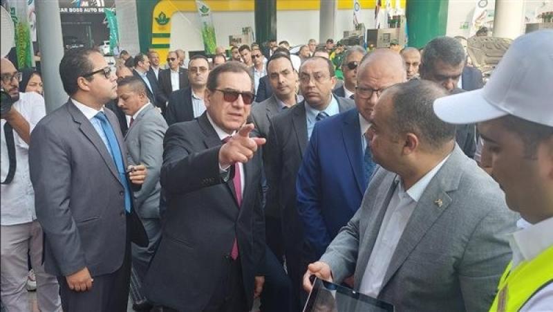 «البترول» تتيح للمواطنين التقديم على توصيل الغاز الطبيعي من المنزل