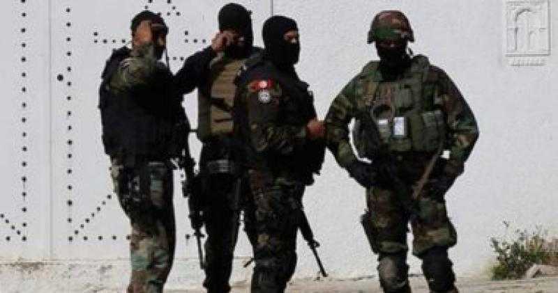 إحباط محاولة هجرة غير شرعية وإنقاذ 17 مهاجرا بتونس