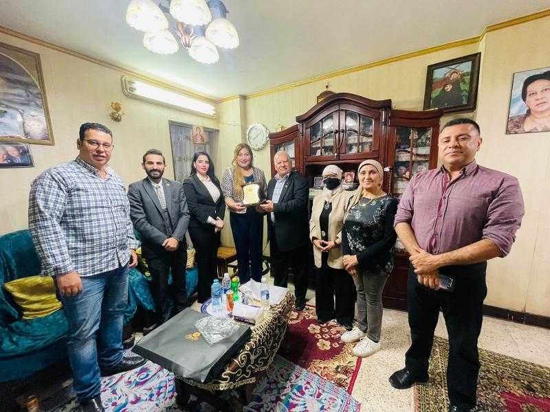 «حماة الوطن» يكرم البطل محروس عطالله صائد الدبابات في حرب أكتوبر | صور