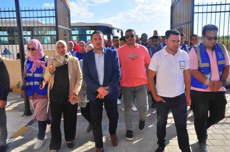 90 طالبا وطالبة من جامعة كفر الشيخ يتفقدون مشروعات حياة كريمة في قرى مطوبس.. صور