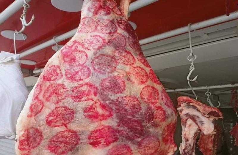 تحرير 11 محضرًا للجزارين المخالفين فى مركز كوم حمادة