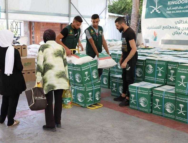 سلمان للإغاثة يسلّم مساعدات غذائية لمتضرري الفيضانات والفئات الأكثر احتياجا في السودان ولبنان وباكستان