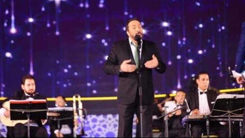 علي الحجار يختتم حفله بمجموعة مختارة من أغاني انتصارات أكتوبر