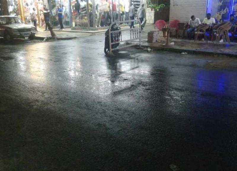 أمطار خفيفة على مدينتي مغاغة وبني مزار بالطريق الصحراوي بالمنيا