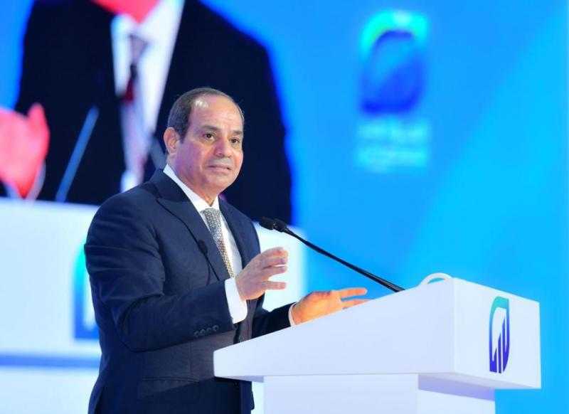 الرئيس السيسي: شبكة الطرق في مصر فوق الخيال.. وأضفنا 17 ألف كيلومتر