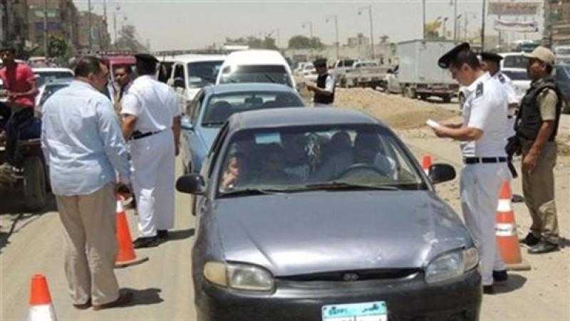 سحب الرخصة عقوبة عدم تركيب الملصق الإلكتروني لـ 2227 سيارة خلال 24 ساعة