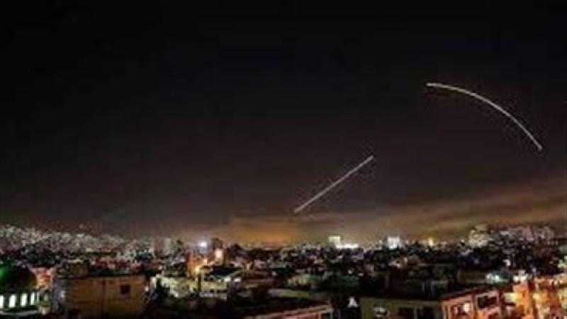 الدفاعات الجوية تتصدى لهجوم إسرائيلي في محيط دمشق