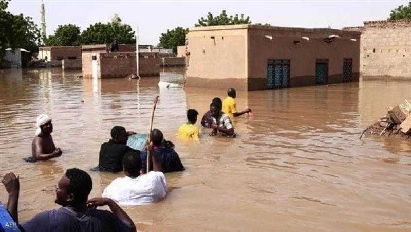 مياه السيول تغمر المنازل والشوارع في لبنان.. وتوقف حركة السير على بعض الطرق