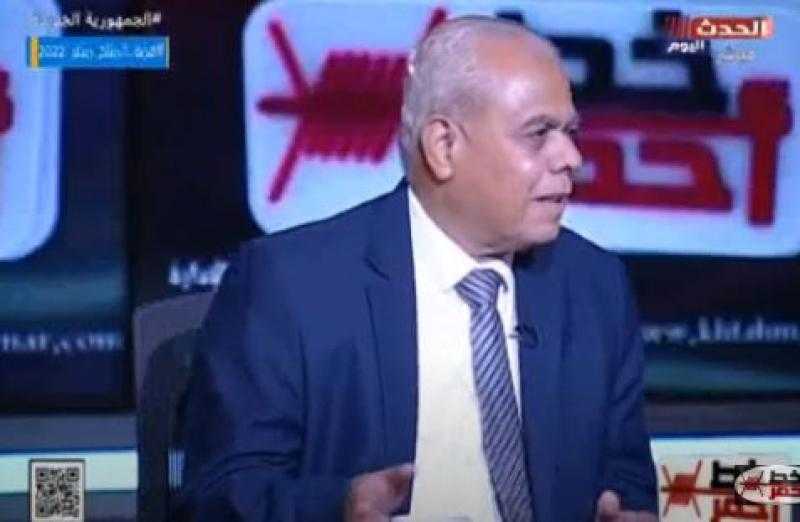 خبير تعليمي يهاجم تقنين سناتر الدروس الخصوصية: هترخص الطبلة للمدرس.. فيديو