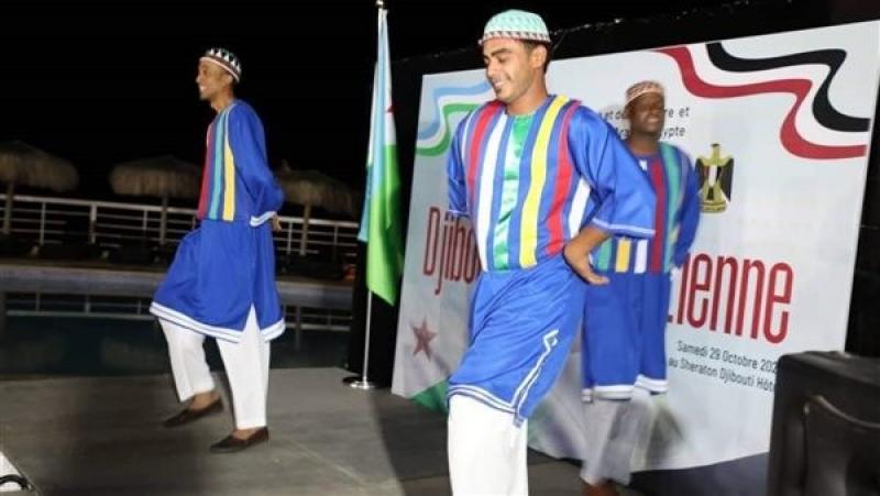 أسوان للفنون الشعبية تشارك بمهرجان اليوم العالمي للشباب الإفريقي بجيبوتى