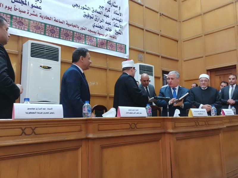 خالد الجندي: الأوقاف تخوض أعنف المعارك الدعوية في التاريخ