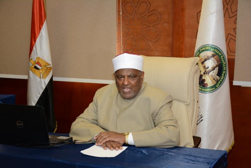 وكيل الأزهر الأسبق يشيد بتوقيت ملتقى البحرين لحوار الشرق والغرب