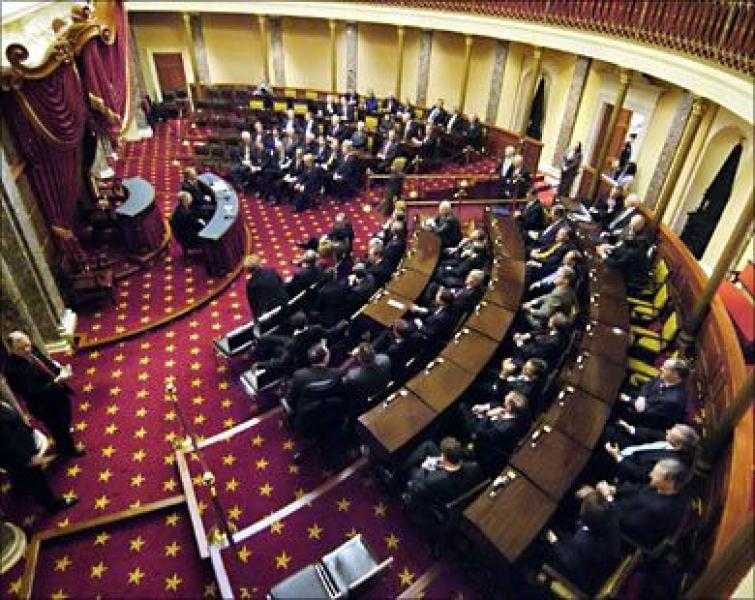 استطلاع: 60% من الشباب يفضلون سيطرة الديمقراطيين على الكونجرس