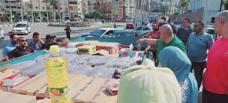 الدفع بسيارات لبيع السلع الغذائية