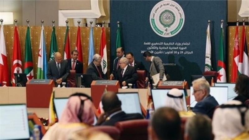 صحيفة عمانية: القمة العربية فرصةً كبيرة لتفعيل آليات العمل العربي المشترك