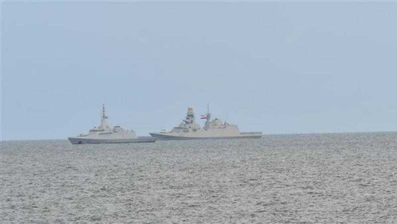 وصول الفرقاطة «العزيز» إلى قاعدة الإسكندرية البحرية لتنضم إلى الأسطول المصري