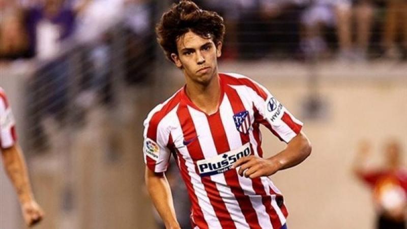 أتلتيكو مدريد يفتح الباب أمام رحيل جواو فيليكس لتعويض خسائره الاقتصادية