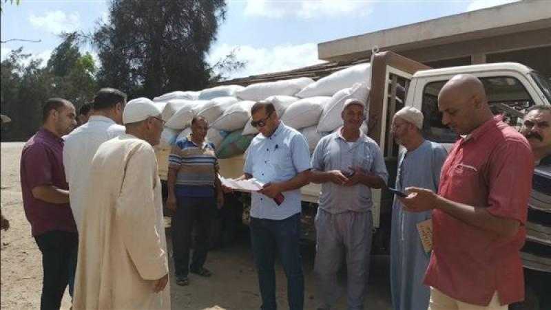 توريد 58 ألفًا و686 طن أرز شعير في الدقهلية