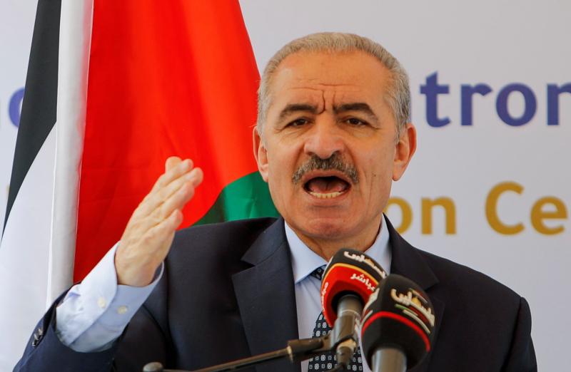رئيس وزراء فلسطين يطلع دبلوماسيين أجانب على انتهاكات الاحتلال في نابلس