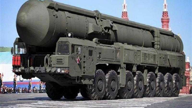 سفير روسيا في لندن: ملتزمون بعدم المبادرة لاستخدام الأسلحة النووية