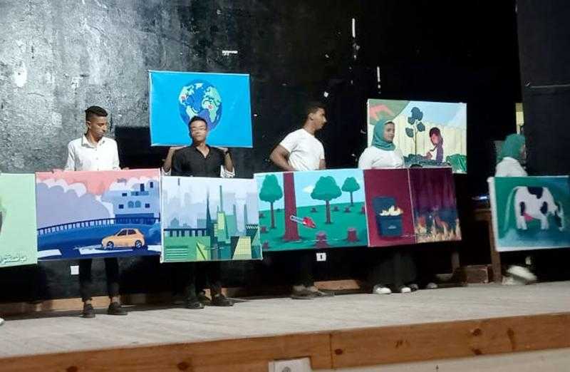 رئيس مدينة سفاجا يشهد محاكاة لمؤتمر المناخ | صور