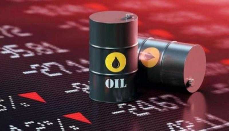 تراجع أسعار النفط متأثرةً بانخفاض الطلب العالمي