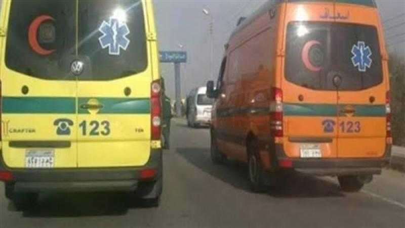 إصابة شخصين فى حادث تصادم بالصف
