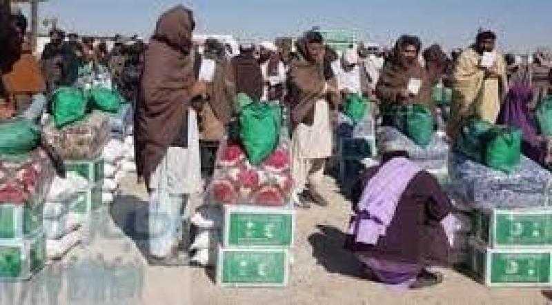 ”سلمان للإغاثة” يوزع الكسوة الشتوية على اللاجئين بالأردن ويقدم مساعدات لمتضرري الفيضانات في باكستان