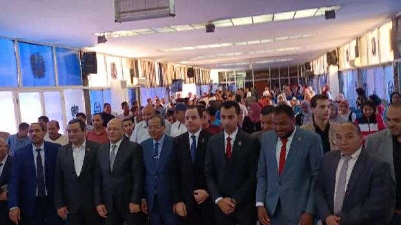 جلسة نقاشية بين تنسيقية شباب الأحزاب وطلاب جامعة سوهاج ضمن «الحوار الوطني»