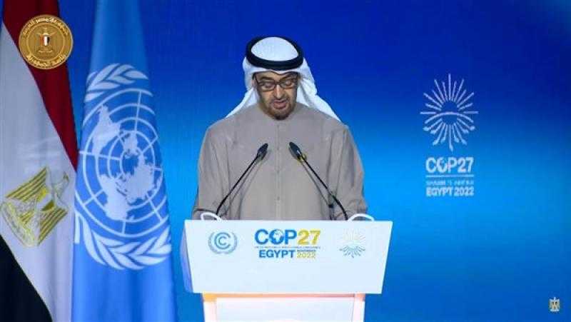 رئيس الإمارات يؤكد مواصلة بلاده العمل على خفض الانبعاثات المؤثرة على المناخ