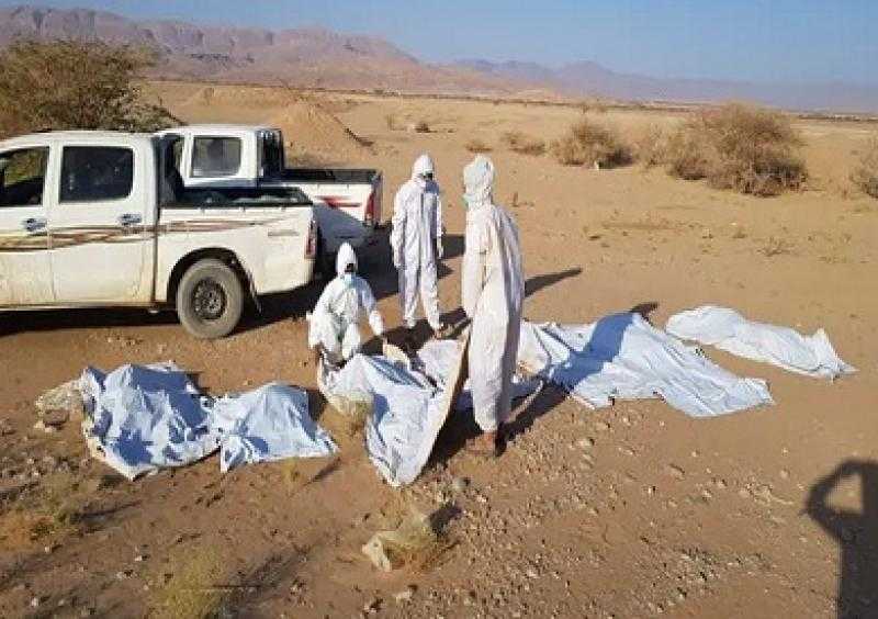 جامع القتلى.. يمني يعيد 1700 جثة مفقودة خلال الحرب إلى أهلها