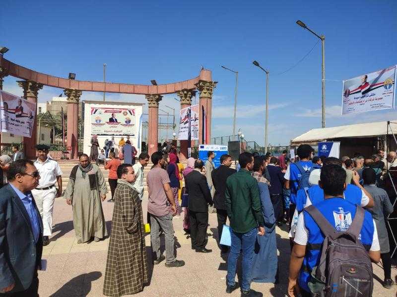 القوى العاملة تنظم ملتقى توظيفيا بأسيوط يوفر 1000 فرصة عمل