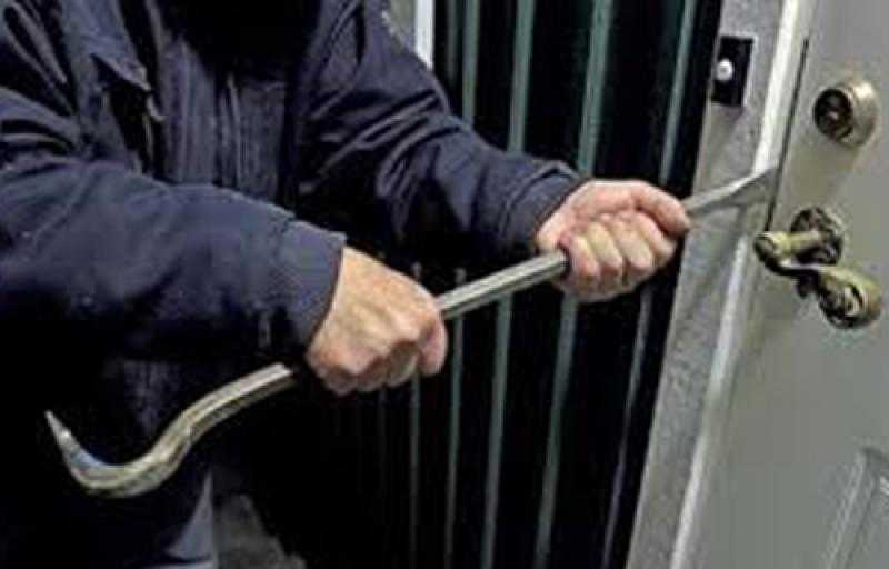 حبس المتهمين بسرقة مخزن شركة بمدينة نصر