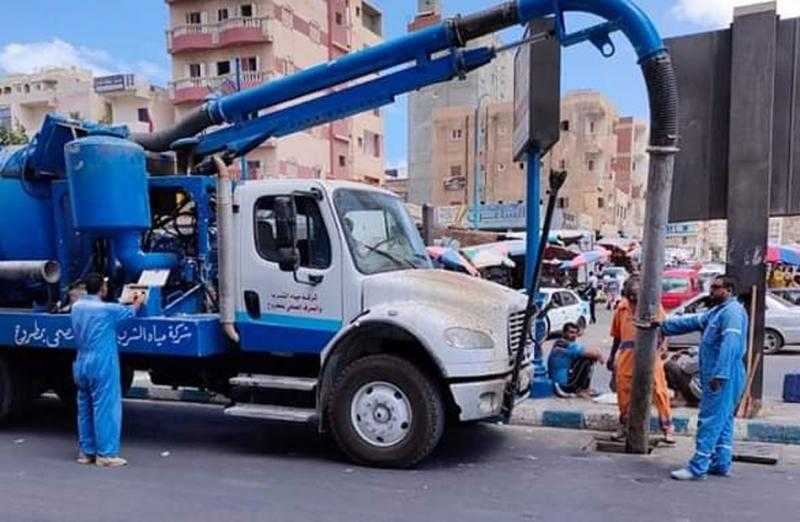 تجهيزات في حي مصر القديمة تحسبا لسقوط أمطار