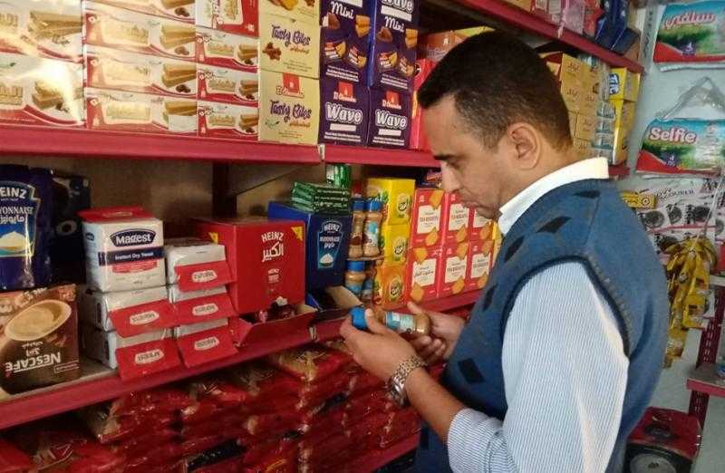 محافظ سوهاج يشدد على استمرار حملات الرقابة على الأسواق وضبط الأسعار