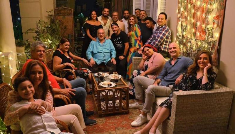 صلاح عبد الله يودع مسلسل إيجار قديم بمشهد وفاته